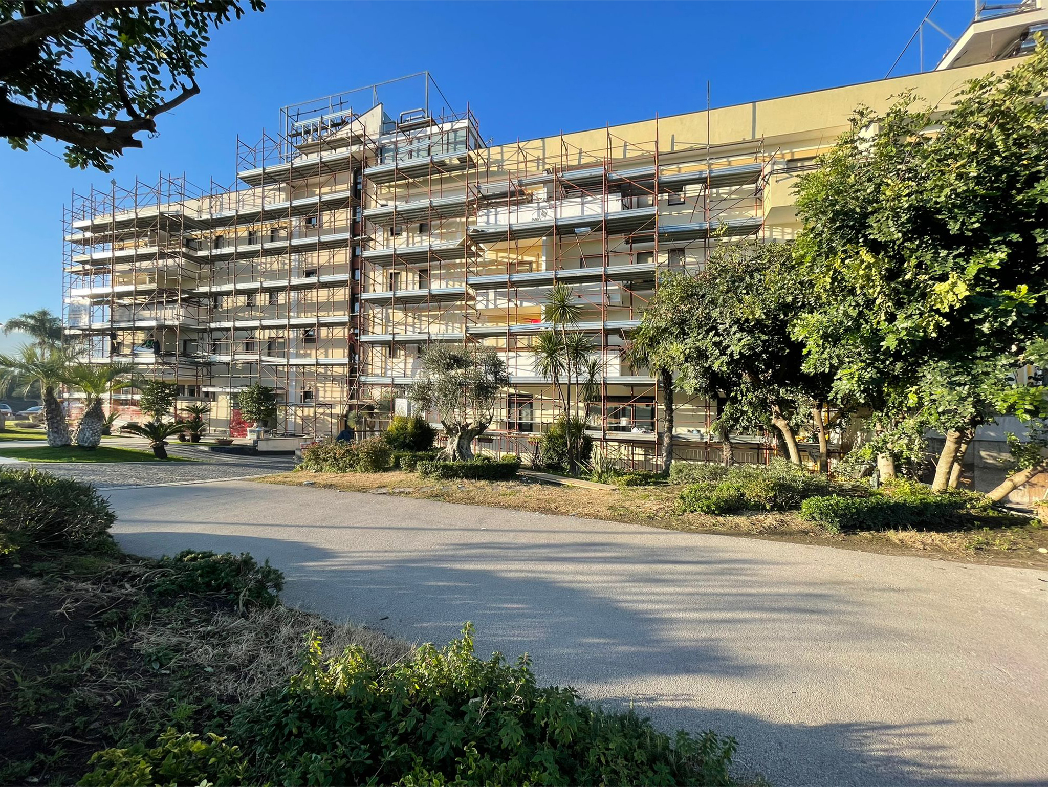Foto cantiere Ristrutturazione Hotel Abalon Pompei Resort - Uni sushi